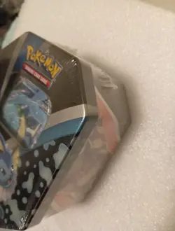 Pokemon TCG Eevee Evolutions Tin! Vaporeon V 2021 MIMB - Image 2