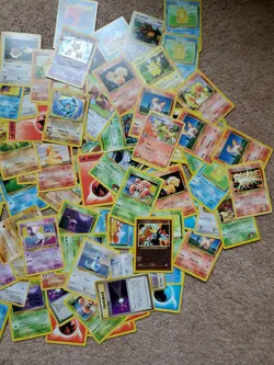 Vintage pokemon cards (100 ct.) - including holos, japanese, promos - Image 1