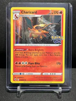 Charizard 010/078 Holo Rare Pokemon 2022 Sword & Shield GO NM - Image 1