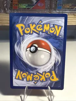 Pokemon TCG Vivid Voltage Reverse Holo Rare Charizard 025/185 Mint Condition - Image 2