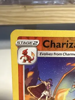 Pokemon TCG Vivid Voltage Reverse Holo Rare Charizard 025/185 Mint Condition - Image 3