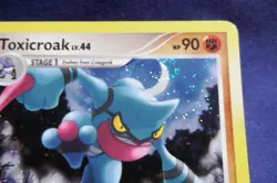 2009 Pokemon Card Toxicroak 11/99 Holo Rare Platinum: Arceus W/Swirl - EX+/NM- - Image 2
