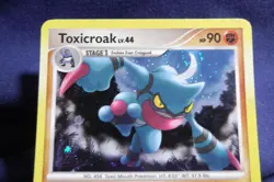 2009 Pokemon Card Toxicroak 11/99 Holo Rare Platinum: Arceus W/Swirl - EX+/NM- - Image 3