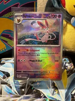 Pokemon Sylveon (Poke Ball Pattern) 040/131 Sv: Prismatic Evolutions Holo - Image 1