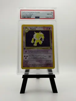1999 POKEMON FOSSIL 1ST ED #8 HYPNO-HOLO PSA 8 - Image 1