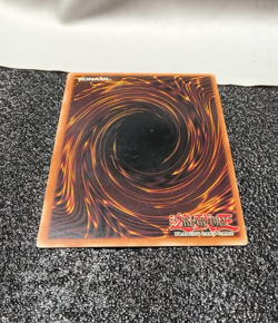 YUGIOH! Dark Magician BPT-001 SECRET RARE HOLO - Image 4