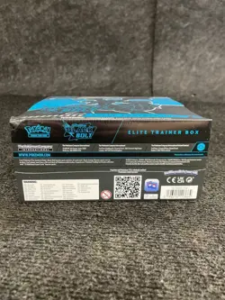 POKEMON Scarlet & Violet Black Bolt Elite Trainer Box, Box has Dents - Image 3