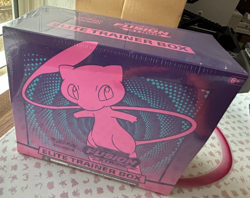 Pokemon SWSH Fusion Strike Elite Trainer Box ETB with Acrylic Case - Image 3