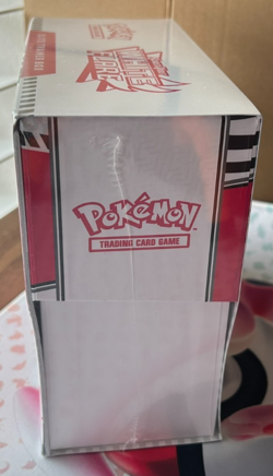 Pokemon White Flare Elite Trainer Box ETB with Acrylic Case - Image 5