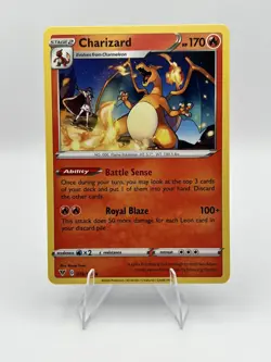 Charizard 025/185 2020 Pokemon TCG Normal Vivid Voltage NM - Image 1