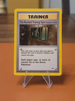 The Rocket's Training Gym - 104/132 - Pokemon Gym Heroes Unlimited DMG CREASED - Image 1