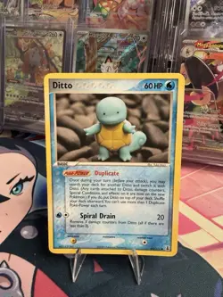 POKEMON DITTO SQUIRTLE 64/113 2005 DELTA SPECIES NM - Image 1