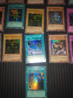 Vintage Yu-Gi-Oh Tcg Card Lot Of 21 Heavyplay/Damaged Holos - Image 5