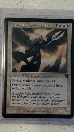 Avacyn, Angel of Hope (Retro Frame) Innistrad Remastered Regular - Image 3