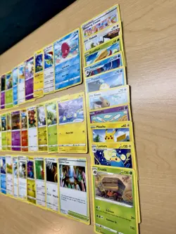 Evolving Skies Pokemon Card 50 Card Lot. No Doubles, No Energies - Image 3