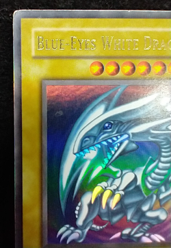 Yugioh Blue-Eyes White Dragon SDK-001 Yu-Gi-Oh! Trading Card w/ Play Wear M1 - Image 3