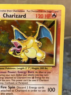 Pokemon Charizard Holo Base Set 4/102 - Image 4