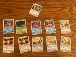 Pokemon cards (hundreds) 1999/2000 vintage, 1st editions, holofoils, in MINT lot - Image 3
