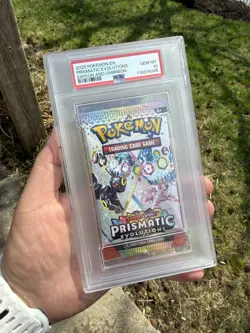 2025 POKEMON PRISMATIC EVOLUTIONS BOOSTER PACK UMBREON ENGLISH PSA 10 - Image 1
