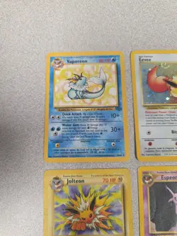 Holo Eevee/Eevee/Jolteon/Espeon/Vaporeon 5 Card Pokemon Lot - Image 2
