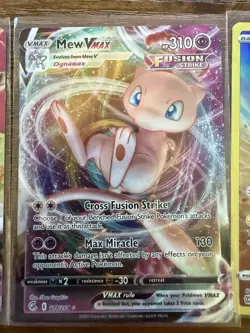 Pokemon Mew VMAX Full Art Ultra Rare 114/264 Fusion Strike Holo 310HP 130 Attack - Image 1