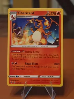 Charizard - 025/185 - Pokemon SWSH04: Vivid Voltage Non Holo LP - Image 1