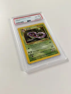 1999 Pokemon Fossil First Edition Arbok 31/62 PSA 8 - Image 2