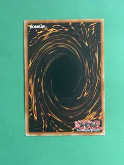 2010 Yu-Gi-Oh! Trap Dustshoot DT-04 EN-098 EX-EXMT - Image 2