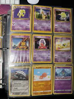 Pokemon TCG RIDICULOUS Binder Collection Lot 1850+ Cards Vintage Holos Mid Era - Image 2