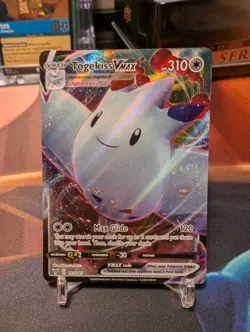 Togekiss VMAX - 141/185 - Pokemon Vivid Voltage Sword Shield Ultra Rare Card NM - Image 1