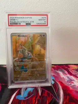 Mimikyu Paldean Fates Pokemon Center Stamp Promo 075 - SVP EN - PSA 10 - Image 1