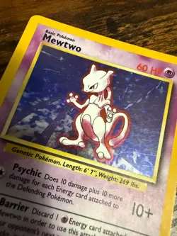 Pokemon Mewtwo 1999 Holographic 10/102 rare card, excellent condition - Image 3