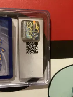 Pokemon Charizard Non-holo #025/185 Vivid Voltage 2020 - CGC 8 - Image 3