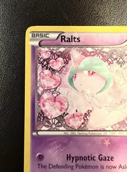 Ralts - RC8/RC25 - BW Legendary Treasures: Radiant Collection Pokemon Card - LP - Image 2
