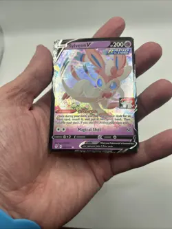 074/203 Sylveon V Prize Pack Series 1 Stamped Play Pokemon TCG Evolving Skies - Image 5