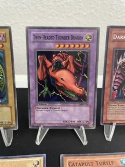 Vintage Yugioh 1st Edition Lot Twin-Headed Thunder Dragon MRD-120 Dark Magician - Image 2