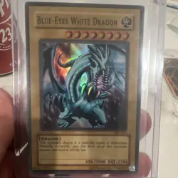 Konami Blue-Eyes White Dragon SKE-001 Super Rare Unlimited Kaiba Evolution - Image 1