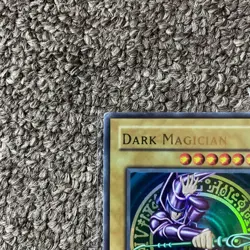 Yu-Gi-Oh 【U.S./DDP】Dark Magician 1st ED English Version Old Asia Version SDY-006 - Image 2