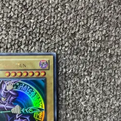 Yu-Gi-Oh 【U.S./DDP】Dark Magician 1st ED English Version Old Asia Version SDY-006 - Image 3