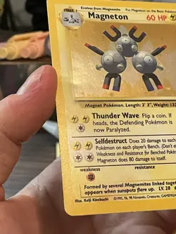 Pokemon Magneton 9/102 Base Set Unlimited Holo Rare MP (Surface Dent) - Image 2