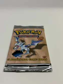 1999 Pokemon Fossil 1st Edition Aerodactyl Booster Pack 20.75 Grams - Image 3
