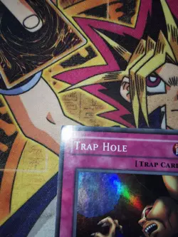 Trap Hole lob-e046 Unltd Ed (MP/HP) Super Rare Yu-Gi-Oh! - Image 3