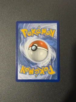 Pokemon TCG Pikachu Vmax Vivid Voltage 044/185 Holo Ultra Rare - Image 2