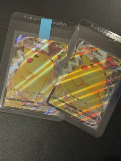 Pokemon TCG Pikachu Vmax Vivid Voltage 044/185 Holo Ultra Rare - Image 4