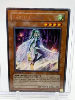 YU-GI-OH! TCG HARPIE QUEEN FOTB-EN020 1ST EDITION ULTIMATE RARE NEAR MINT 1996 - Image 1