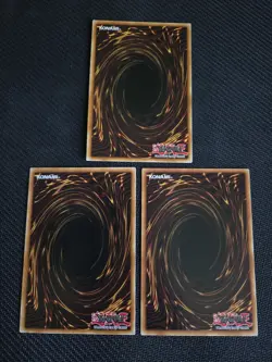 3x Blue-Eyes White Dragon x3 Version 2 LDK2-ENK01 Common 2x 1st Ed NM Yugioh - Image 2