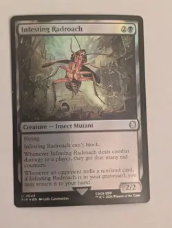 MTG Infesting Radroach #46 Foil LP – Fallout Universes Beyond Uncommon - Image 1