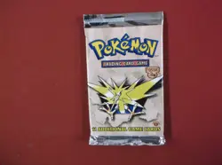 Pokemon 1st Edition " Fossil " pack Mint right out of box unweighed - Image 2