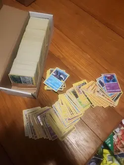 1000 Pokemon Holos And Reverse Holos 2020-2022 Bulk - Image 2