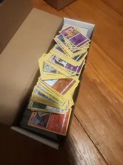 1000 Pokemon Holos And Reverse Holos 2020-2022 Bulk - Image 3